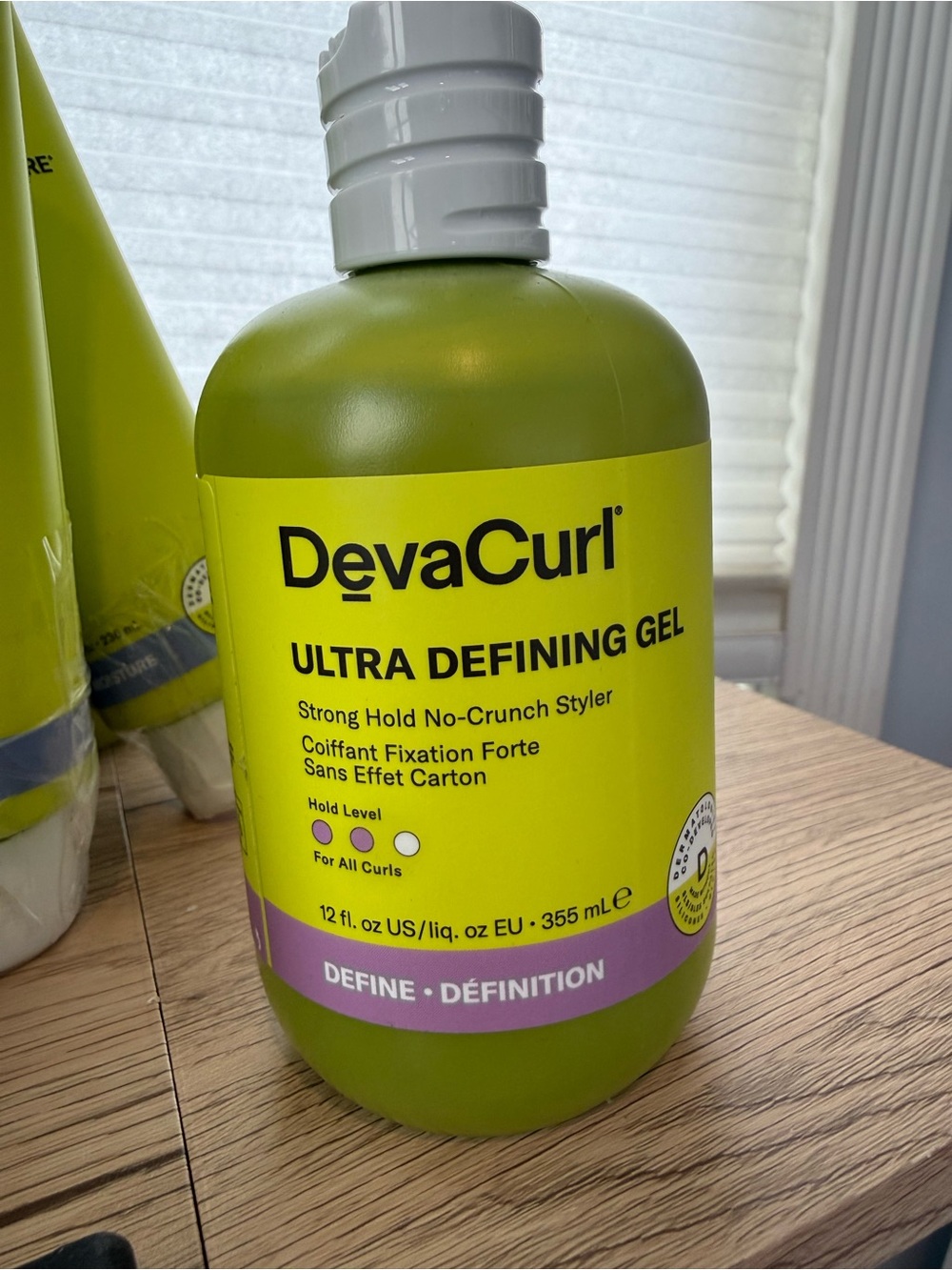 *NEW*12oz*DevaCurl* Ultra Defining Gel
